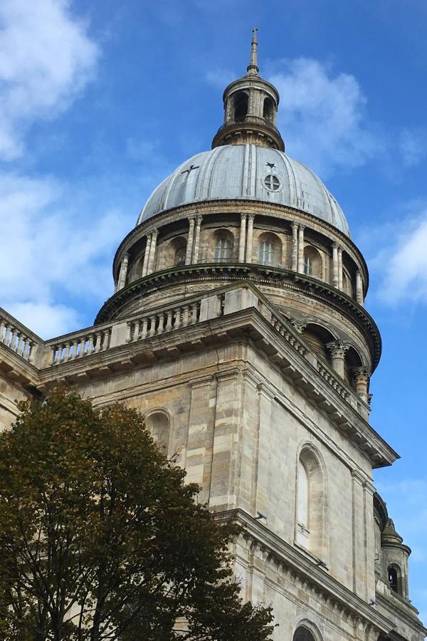 Au Balcon De La Basilique Daire Boulogne-sur-Mer Dış mekan fotoğraf